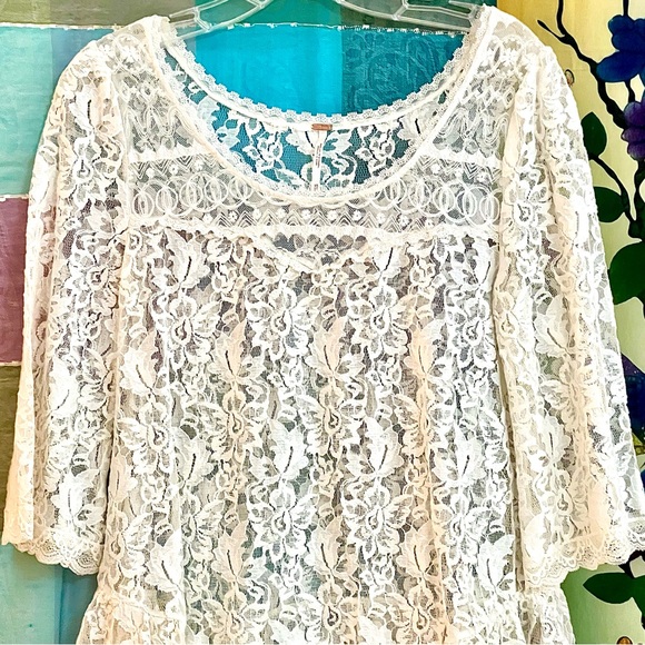 🌺🎉HP🎉🌺 NWOT Free People Gorgeous Floral Lace Peasant Top - Picture 2 of 14
